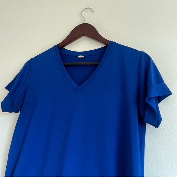 New Balance Tops - Women’s New Balance Royal Blue V Neck Dri Fit T Shirt Size Small